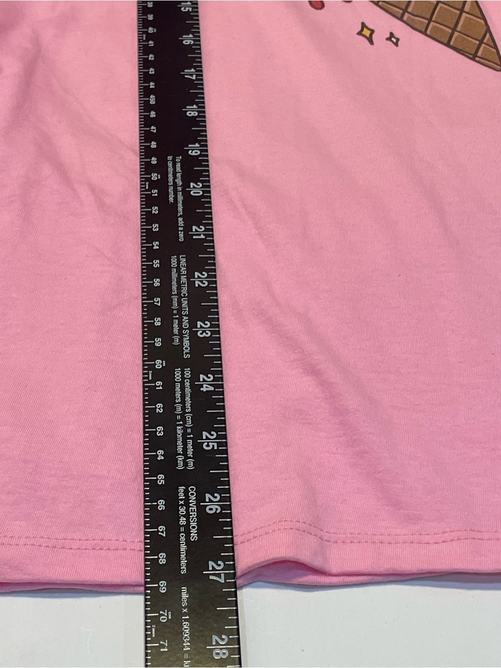 Disney PORT & COMPANY Pink Women’s XL Ice Cream Heart Graphic V-Neck Tee - Picture 7 of 7